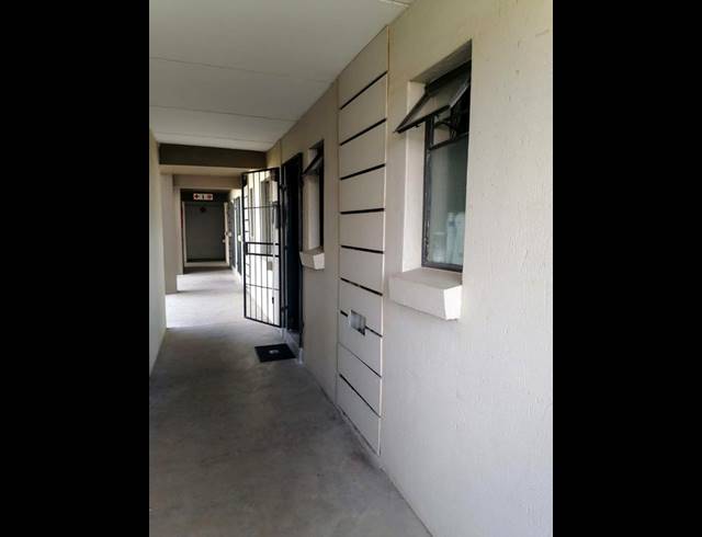 2 BEDROOM APARTMENT FOR SALE IN FLEURHOF